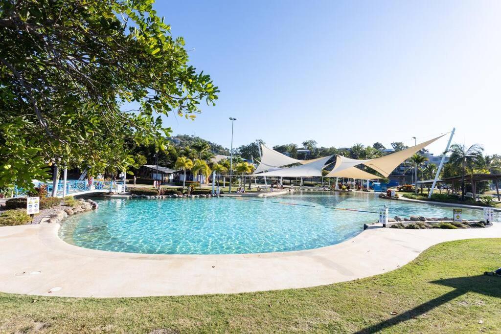 Airlie Sun & Sand Motel Accommodation #4 Airlie Beach Buitenkant foto
